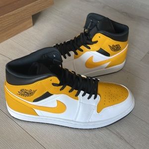 Jordan 1 University Yellow Man 10,5